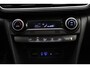 Hyundai Kona 1.0T Fashion 120 pk | Trekhaak | Climate control | Camera achter | LM velgen