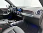 Mercedes-Benz GLB 200 Business Solution Luxury | Trekhaak | Achteruitrijcamera | DAB | Elektrische achterklep | Sfeerverlichting | Inclusief 24 maanden MB Certified garantie voor Europa.