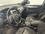 BMW X2 xDrive25e High Executive Sportline Panoramadak Groot Navi carplay/android Sportstoelen stoelverwarming parkeersensoren Voor+Achter Donkere hemel
