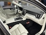 Volvo V60 T6 Recharge Ultimate Bright 18" | Panoramadak | Blond Leder | Head-up | Elektr. verst. stoelen | Harman Kardon | Parkeercamera | Stoel/stuur/achterbankverwarming | Adaptieve cruise | BLIS | Getint glas