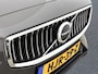 Volvo V60 T6 Recharge Ultimate Bright 18" | Panoramadak | Blond Leder | Head-up | Elektr. verst. stoelen | Harman Kardon | Parkeercamera | Stoel/stuur/achterbankverwarming | Adaptieve cruise | BLIS | Getint glas