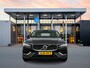 Volvo V60 T6 Recharge Ultimate Bright 18" | Panoramadak | Blond Leder | Head-up | Elektr. verst. stoelen | Harman Kardon | Parkeercamera | Stoel/stuur/achterbankverwarming | Adaptieve cruise | BLIS | Getint glas