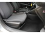 Peugeot 208 1.2 PureTech 100 Style | Incl. 12 maanden Garantie | Apple CarPlay/Android Auto | Airco | Parkeersensoren achter | Led koplampen | Cruise controle | DAB | Elektrische ramen V+A |