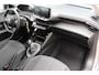 Peugeot 208 1.2 PureTech 100 Style | Incl. 12 maanden Garantie | Apple CarPlay/Android Auto | Airco | Parkeersensoren achter | Led koplampen | Cruise controle | DAB | Elektrische ramen V+A |