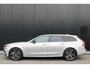 Volvo V90 T8 Recharge Ultra Dark 20" | Luchtvering | Sportstoelen | Trekhaak | 360 Camera | Getint glas | Panoramadak | Head-up | Harman Kardon