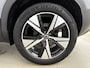 Volvo XC40 T5 Recharge R-Design | 19" | Leder/Nubuck | Panoramadak | Trekhaak | Adaptieve cruise | Stoel/stuurverwarming | Getint glas | Parkeercamera AUTOMATIC | Elektrisch glazen panorama-dak | Keyless entry | LED koplampen | Lichtmetalen velgen 5-spaaks 19" | Parkeersensor achter | Parkeersensor voor | Parkeersensor voor | Trekhaak uitklapbaar | Navigatiesysteem full map + hard disk | Cruise control