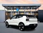 Volvo EX30 Single Motor Extended Range | 20" | Stoel/stuurverwarming | Getint glas | Adaptieve cruise | BLIS | Harman Kardon | Parkeercamera AUTOMATIC | Elektrisch bedienbare achterklep | Getint glas | Keyless entry | LED koplampen | Lichtmetalen velgen 5-spaaks 20" | Parkeersensor achter | Parkeersensor voor | Audio installatie premium | Navigatiesysteem | Voorstoelen verwarmd | Voorstoelen v