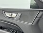 Volvo XC60 T6 Recharge Core Extended Range | 18" Allseason | Leder | Elektrisch verstelbare stoelen | Panoramadak | Parkeercamera | Keyless | Elektrische achterklep