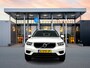 Volvo XC40 T2 Momentum Core 17' | Leder / Nubuck bekleding | Stoel/stuurverwarming | Standkachel | Navigatie | Carplay | Parkeersensoren | Cruise control