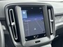 Volvo XC40 T2 Momentum Core 17' | Leder / Nubuck bekleding | Stoel/stuurverwarming | Standkachel | Navigatie | Carplay | Parkeersensoren | Cruise control