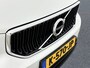 Volvo XC40 T2 Momentum Core 17' | Leder / Nubuck bekleding | Stoel/stuurverwarming | Standkachel | Navigatie | Carplay | Parkeersensoren | Cruise control