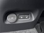 Volvo XC40 T2 Momentum Core 17' | Leder / Nubuck bekleding | Stoel/stuurverwarming | Standkachel | Navigatie | Carplay | Parkeersensoren | Cruise control