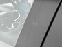 Volvo EX30 Single Motor Extended Range Plus | Stoel/stuurverwarming | Harman Kardon | Adaptieve cruise | BLIS | Parkeercamera | Keyless AUTOMATIC | Elektrisch bedienbare achterklep | Keyless entry | Kleur parelmoer | LED koplampen | Lichtmetalen velgen 5-spaaks 19" | Parkeersensor achter | Parkeersensor voor | Audio installatie premium | Navigatiesysteem | Voorstoelen verwarmd | Voorstoel