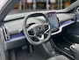 Volvo EX30 Single Motor Extended Range Plus | Stoel/stuurverwarming | Harman Kardon | Adaptieve cruise | BLIS | Parkeercamera | Keyless AUTOMATIC | Elektrisch bedienbare achterklep | Keyless entry | Kleur parelmoer | LED koplampen | Lichtmetalen velgen 5-spaaks 19" | Parkeersensor achter | Parkeersensor voor | Audio installatie premium | Navigatiesysteem | Voorstoelen verwarmd | Voorstoel
