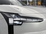 Volvo EX30 Single Motor Extended Range Plus | Stoel/stuurverwarming | Harman Kardon | Adaptieve cruise | BLIS | Parkeercamera | Keyless AUTOMATIC | Elektrisch bedienbare achterklep | Keyless entry | Kleur parelmoer | LED koplampen | Lichtmetalen velgen 5-spaaks 19" | Parkeersensor achter | Parkeersensor voor | Audio installatie premium | Navigatiesysteem | Voorstoelen verwarmd | Voorstoel