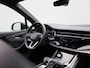 Audi Q7 55 TFSI e quattro Pro Line Plus | NL Auto | Panoramadak | Luchtvering | Navigatie | Apple Carplay / Android Auto | Lederen Bekleding | Elektrische Trekhaak | Verwarmde- en Geventileerde Stoelen | Virtual Cockpit | Elektrische Stoelen | Lendesteunen | Achterbank Verstelbaar | Elektrische Achterklep | DAB | Bang & Olufsen | Achteruitrijcamera | Parkeersensoren | Lichtmetalen Velgen |