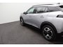 Peugeot 2008 1.2 PureTech 130 Allure | Achterbank in delen neerklapbaar | Achteruitrijcamera | Actieve noodgeval assistent