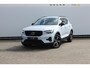 Volvo XC40 B4 211PK Automaat Plus Dark Google Infotainment / Verwarmbare voorruit / Semi elektrisch wegklapbare trekhaak / Elektrisch verstelbare voorstoelen met geheugen op de bestuurdersstoel