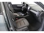 Volvo XC40 B4 200PK Plus Dark | Lounge Pack | 360° | 20" | Leder | Privacy glas