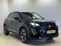 Peugeot 2008 1.2 Hybrid 136 Allure | Navigatie/Android/Apple Carplay | LM Velgen 17" | Cruise Control Adaptief | Parkeersensoren Voor en Achter + Camera | DAB | Airco |