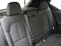 Volvo XC40 Extended Range Plus 82 kWh / Keyless entry / BLIS / Stoel/- en stuurverwarming / Trekhaak / Camera /
