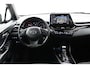 Toyota C-HR 1.8 Hybrid First Edition | Stuurwiel Verwarming | Parkeersensoren Voor + Achter | Navigatiesysteem |