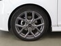 Ford Fiesta 1.0 EcoBoost Hybrid ST-Line X | Panoramadak | Winterpakket | B&O | Cruise Control Adaptief | Parkeercamera |