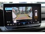 Volkswagen Golf 1.5 eHybrid Life Edition 204PK / 150kW, NL auto, SOH 100% achteruitrijcamera (rear view), verwarmbare voorstoelen, verwarmbaar multifunctioneel lederen stuurwiel, navigatie, Apple Carplay & Android Auto, 17" 'Nottingham' LMV, LED verlichting, DAB+, spraakbediening (voice-control), digital cockpit pro, sfeerverlichting, adaptieve cruise control (acc), parkeersensoren voor en achter (pdc), keyless start & entry, draadloos telefoonlader, verstelbare lendensteun, diefstalalarm