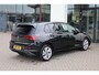 Volkswagen Golf 1.5 eHybrid Life Edition 204PK / 150kW, NL auto, SOH 100% achteruitrijcamera (rear view), verwarmbare voorstoelen, verwarmbaar multifunctioneel lederen stuurwiel, navigatie, Apple Carplay & Android Auto, 17" 'Nottingham' LMV, LED verlichting, DAB+, spraakbediening (voice-control), digital cockpit pro, sfeerverlichting, adaptieve cruise control (acc), parkeersensoren voor en achter (pdc), keyless start & entry, draadloos telefoonlader, verstelbare lendensteun, diefstalalarm