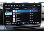 Volkswagen Golf 1.5 eHybrid Life Edition 204PK / 150kW, NL auto, SOH 100% achteruitrijcamera (rear view), verwarmbare voorstoelen, verwarmbaar multifunctioneel lederen stuurwiel, navigatie, Apple Carplay & Android Auto, 17" 'Nottingham' LMV, LED verlichting, DAB+, spraakbediening (voice-control), digital cockpit pro, sfeerverlichting, adaptieve cruise control (acc), parkeersensoren voor en achter (pdc), keyless start & entry, draadloos telefoonlader, verstelbare lendensteun, diefstalalarm