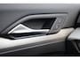 Volkswagen Golf 1.5 eHybrid Life Edition 204PK / 150kW, NL auto, SOH 100% achteruitrijcamera (rear view), verwarmbare voorstoelen, verwarmbaar multifunctioneel lederen stuurwiel, navigatie, Apple Carplay & Android Auto, 17" 'Nottingham' LMV, LED verlichting, DAB+, spraakbediening (voice-control), digital cockpit pro, sfeerverlichting, adaptieve cruise control (acc), parkeersensoren voor en achter (pdc), keyless start & entry, draadloos telefoonlader, verstelbare lendensteun, diefstalalarm