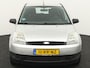 Ford Fiesta 1.3 Futura Trekhaak, airco, Warmtewerend glas, Het is een fijne, compacte en betrouwbare auto die altijd keurig is onderhouden. Dankzij de zuinige 1.3 benzinemotor is hij ideaal voor zowel stadsverkeer als de wat langere ritten. De auto r