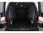 Volkswagen Transporter 2.0 TDI 110 pk L2H1 28 Comfortline Volkswagen Transporter 2.0 TDI 110PK L2H1 28 Comfortline | 3-zits | Parkeersensoren achter | Apple Carplay / Android Auto | Cruise | Airco