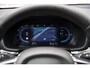 Volvo V60 2.0 T6 Plug-in hybrid AWD Plus Dark | Trekhaak | Panoramadak | Adaptieve cruise control | Harman & Kardon | Elektrisch verstelbare voorstoelen | Stuur/stuur verwarming |