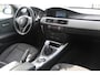 BMW 3-Serie Touring 320i *Meeneemprijs*APk t/m 02-01-2026/Panoramadak/Cruise control/Parkeersensoren rondom/Climate control/Stoelverwarming/Multifunctioneel stuurwiel/19'' Lichtmetalen velgen/Trekhaak.