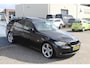 BMW 3-Serie Touring 320i *Meeneemprijs*APk t/m 02-01-2026/Panoramadak/Cruise control/Parkeersensoren rondom/Climate control/Stoelverwarming/Multifunctioneel stuurwiel/19'' Lichtmetalen velgen/Trekhaak.