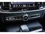 Volvo V90 T6 350pk Plug-In Hybrid Aut AWD Plus Dark | Lederen bekleding | Parkeercamera achter | Preconditioning | Elektrisch verstelbare voorstoelen met geheugen | Verwarmbaar stuurwiel | Verwarmbare voorstoelen | Stoelverwarming achter | Google Maps | Google Assistant | Pilot Assist | Harman Kardon Audio | Apple Carplay | BLIS