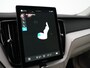 Volvo XC60 2.0 T6 Plug-in hybrid AWD Ultra Dark | Facelift model | Luchtvering | Bowers & Wilkins | Head-Up | 360° Camera | Panoramadak | Stoelventilatie