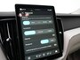 Volvo XC60 2.0 T6 Plug-in hybrid AWD Ultra Dark | Facelift model | Luchtvering | Bowers & Wilkins | Head-Up | 360° Camera | Panoramadak | Stoelventilatie