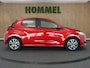 Toyota Yaris 1.5 Hybrid Dynamic Team D - NAVIGATIE- CAMERA - CLIMATE CONTROL - 16 INCH LICHT METALEN VELGEN - ARMSTEUN VOOR - ADAPTIEVE CRUISE CONTROL - BLUETOOTH - MISTLAMPEN VOOR - LICHT EN REGENSENSOR