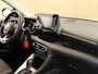 Toyota Yaris 1.5 Hybrid Dynamic Team D - NAVIGATIE- CAMERA - CLIMATE CONTROL - 16 INCH LICHT METALEN VELGEN - ARMSTEUN VOOR - ADAPTIEVE CRUISE CONTROL - BLUETOOTH - MISTLAMPEN VOOR - LICHT EN REGENSENSOR