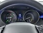 Toyota C-HR 2.0 184 PK Hybrid Bi-Tone | Garantie t/m 08-2030 Mogelijk | NL-Auto | JBL-Audio |