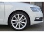 Skoda Octavia Combi 1.5 TSI 150PK Bus. Edition Plus|Virtual Cockpit| Metallic Moon White!