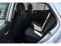 Kia Stonic 1.2 MPi ComfortPlusLine Navigator | incl. 12 maanden garantie | Navigatie | Achteruitrijcamera | Cruise control | Airco | Lichtmetalen velgen | DAB+ radio | Isofix | Parkeersensoren voor en achter |
