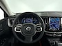 Volvo XC60 T6 Plug-in hybrid AWD Plus Dark | Panoramadak | 360º camera | Stoel- en Stuurverwarming | Trekhaak