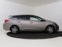 Toyota Auris Touring Sports 1.8 Hybrid Lease I Navigatie I Climate Control I Cruise Control I Camera I Panoramadak I Stoelverwarming Voor I Volledig LOUWMAN Onderhouden I Trekhaak Afneembaar I