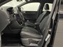 Volkswagen T-Roc 1.5 TSI R-Line Edition 2x R line Camera IQ-light/Matrix ACC Navigatie 17inch Virtual Cockpit Apple carplay