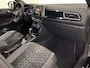 Volkswagen T-Roc 1.5 TSI R-Line Edition 2x R line Camera IQ-light/Matrix ACC Navigatie 17inch Virtual Cockpit Apple carplay