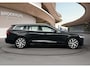Volvo V60 T6 Plug-In Hybrid Momentum Pro | PDV V+A en Camera | Elektrische achterklep | Apple Carplay / Android Auto | 18 inch LM | Navigatie |