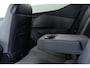 Lynk & Co 02 More 66 kWh, | 360° Parkeercamera | Harman Kardon Premium Audio | Panoramadak | Elektrisch bedienbare voorstoelen met geheugen | Keyless Entry | Getint glas | Adaptieve Cruise Control | Dodehoekassistent | Sfeerverlichting | Stuurwielverwarming | Stoelverwarming |